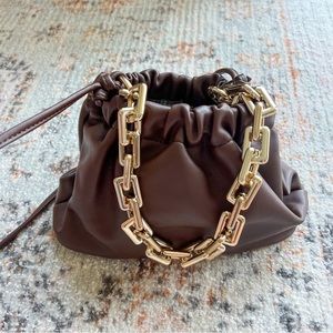 Never used! Brown Bag with Gold Chain - Crossbody - detachable / customize strap